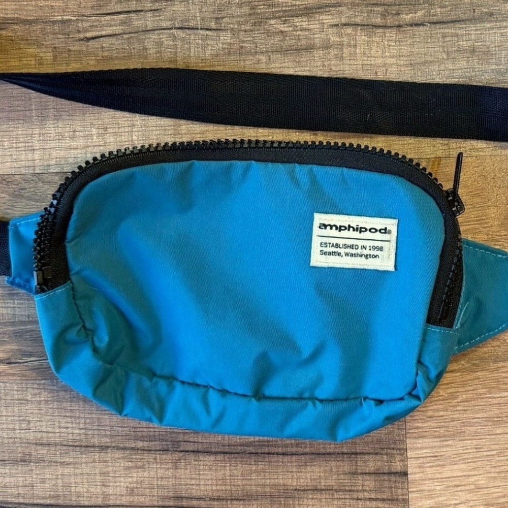 Amphipod Running Belt Hip Pack Teal Waist Pack Adjustable Gorpcore Fitness Bag - Picture 2 of 6